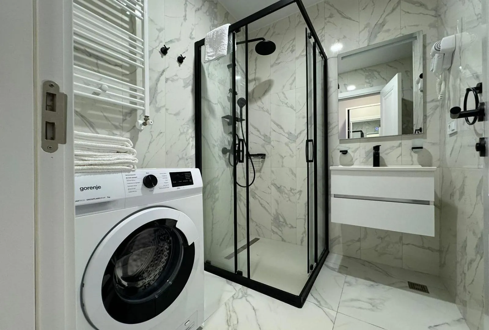 Nova Concierge Aparthotel Batumi 4*,