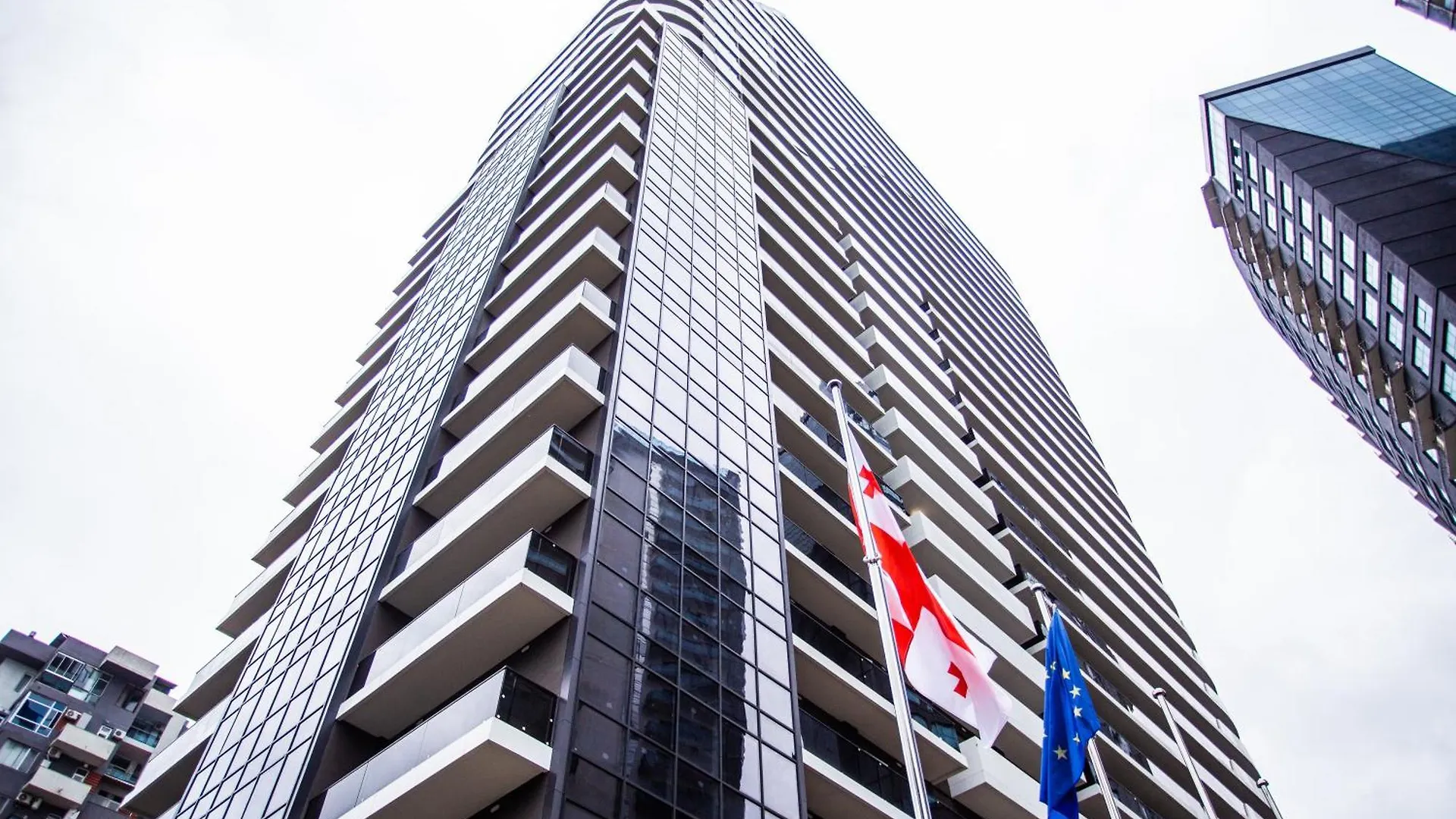 Nova Concierge Aparthotel باتومي