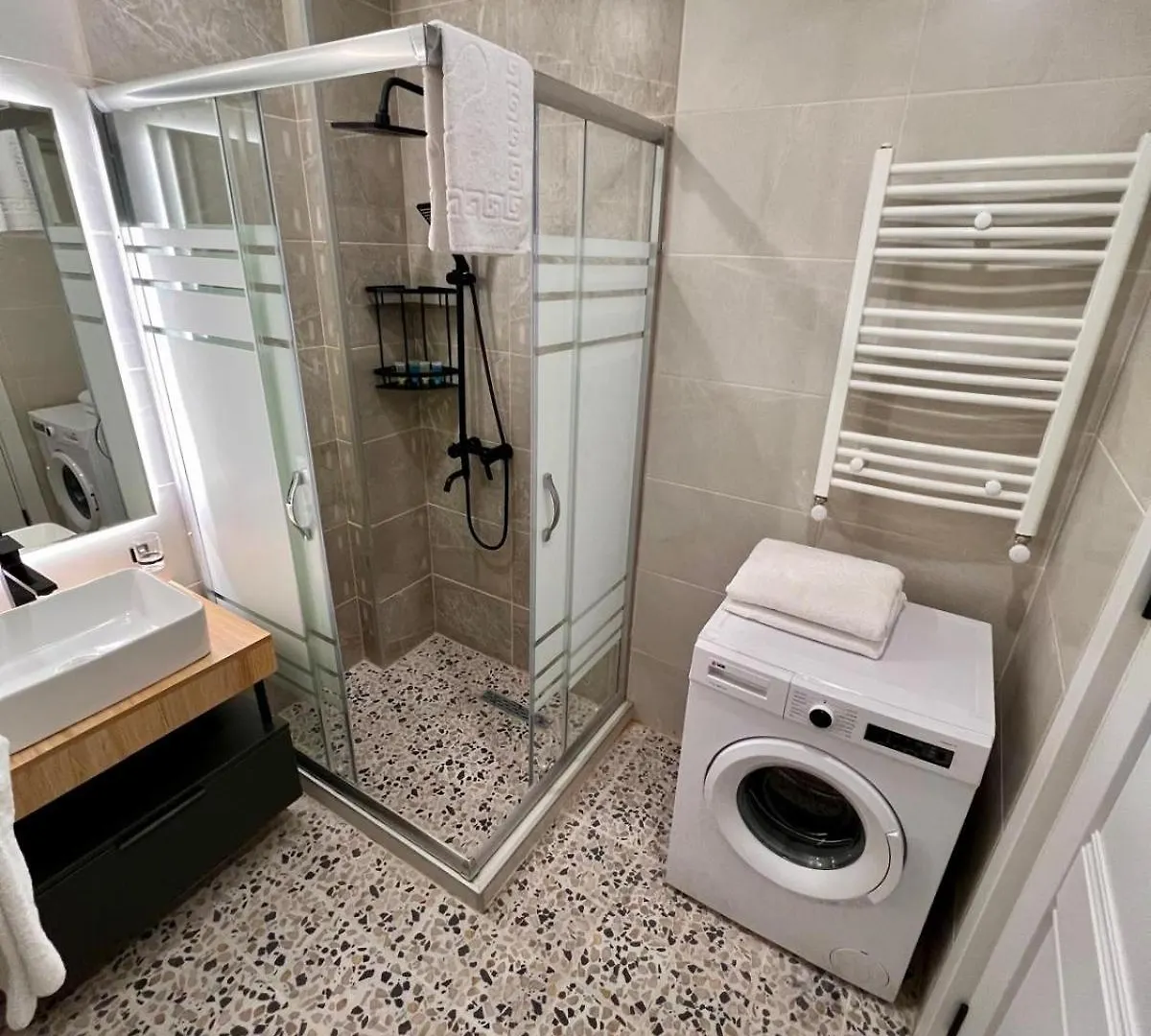 Nova Concierge Aparthotel باتومي 4*,  جورجيا